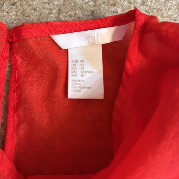 H&M Red Ruffle Top - Size US 10 - Picture 9 of 11